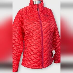 The North Face Women's Puffer Jacket - Bold Red